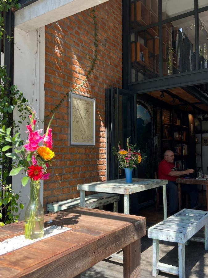 Hobnob Hostel Chiang Mai Exterior foto