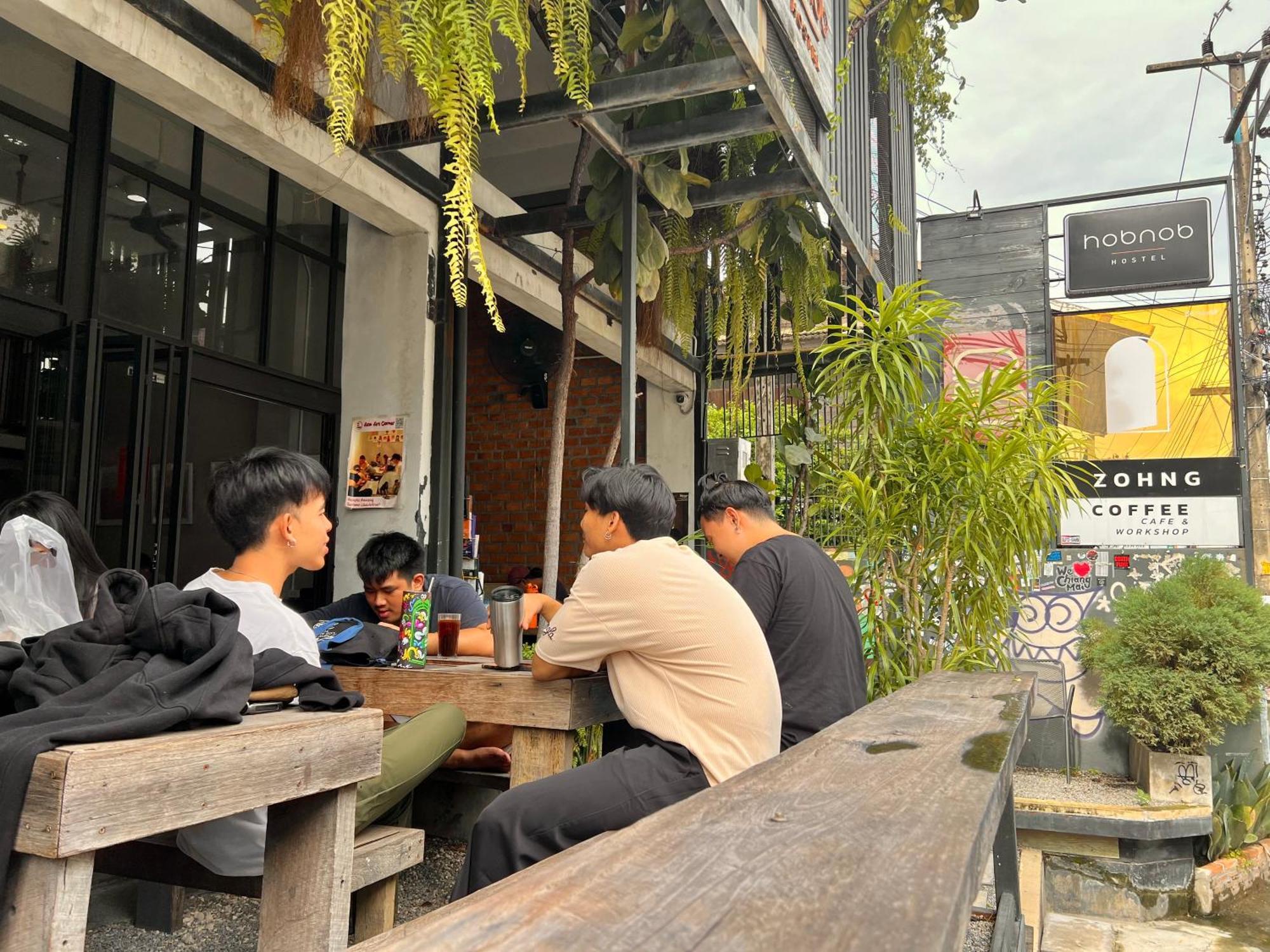 Hobnob Hostel Chiang Mai Exterior foto